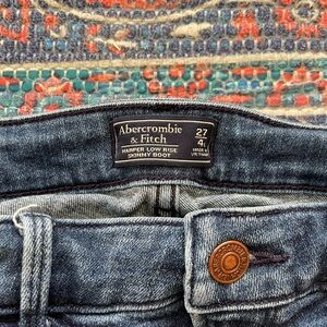 Abercrombie & Fitch Low Rise Boot Jeans